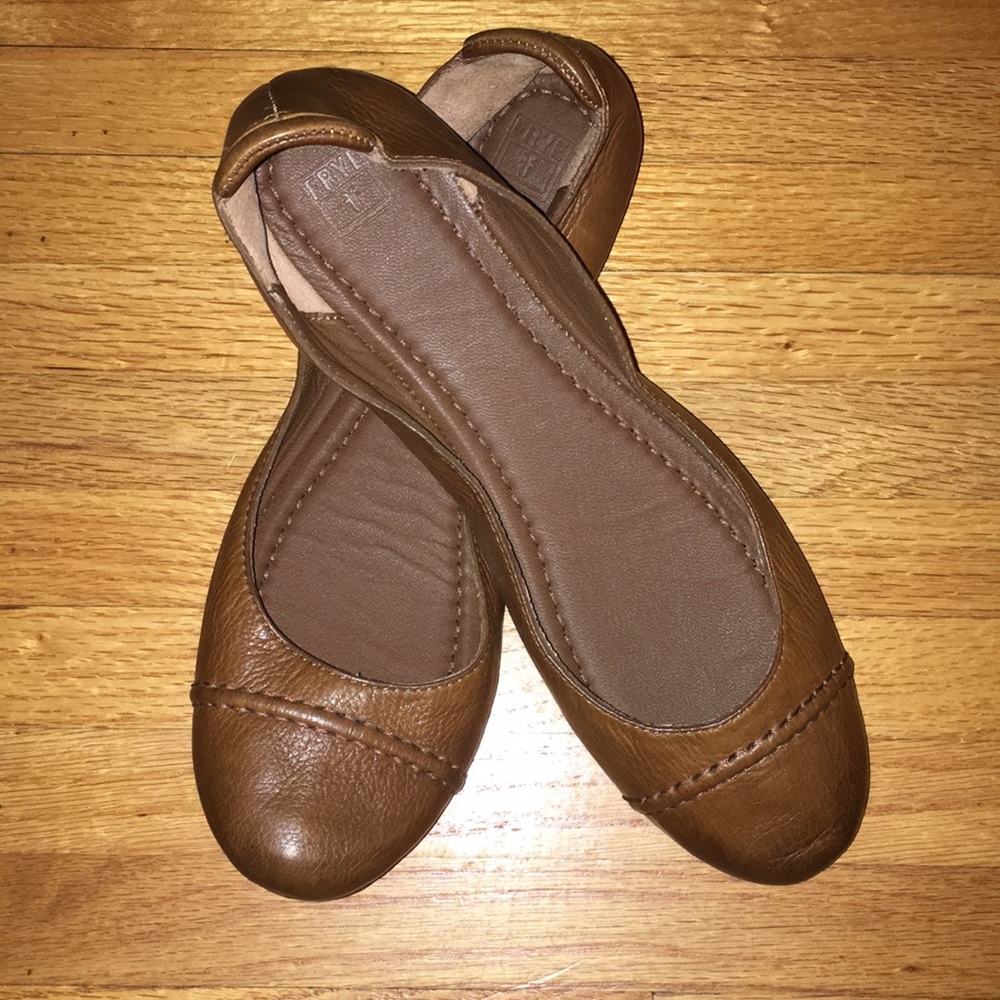 Frye Philip Cap Toe Ballet 10